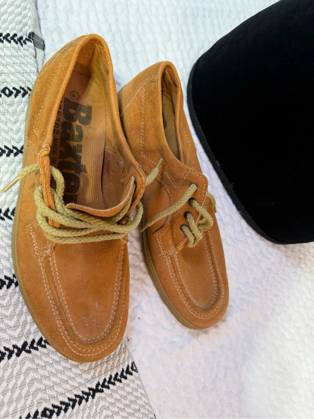 Baxter Men's Chestnut Suede Lace-Up Boat Shoes